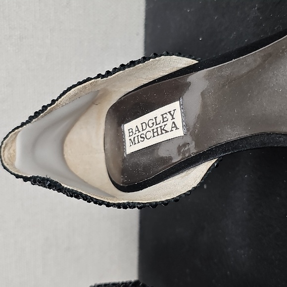 BADGLEY MISCHIKA GINNY EMBELLISHED POINTED TOE PUMPS BFPM-12-068 - Picture 11 of 11